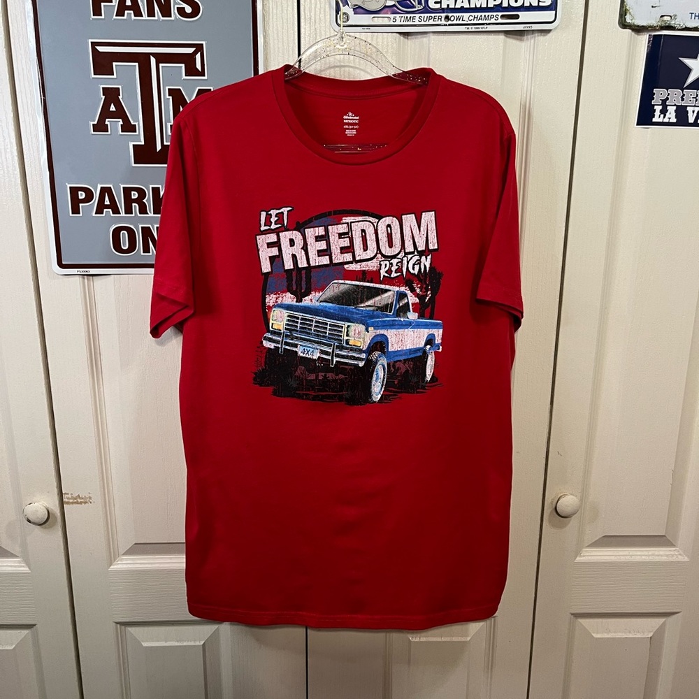 Celebrate Patriotic Men’s T-shirt